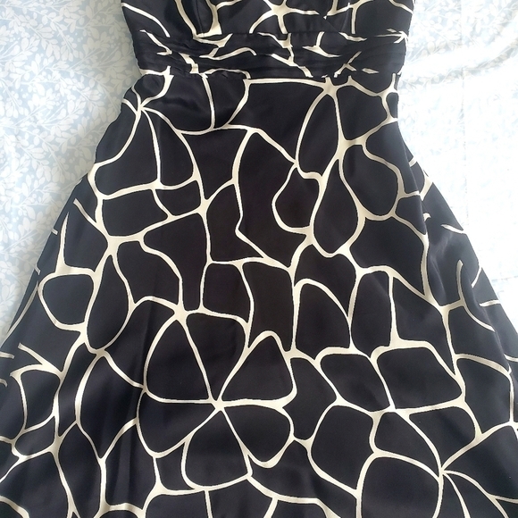 ANN TAYLOR 100% Silk Giraffe Print Halter Dress Size 0. - Picture 3 of 16